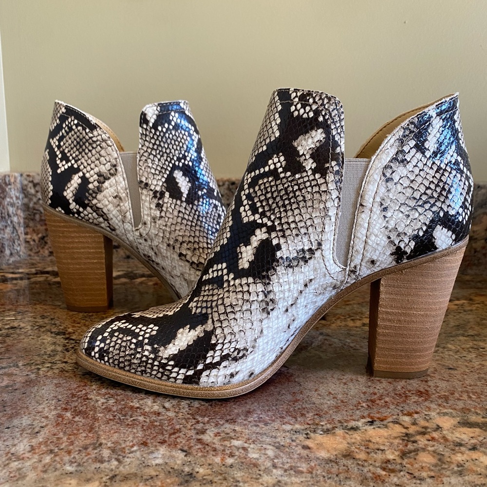 Vince Camuto Snakeskin Pattern Leather Ankle Booties